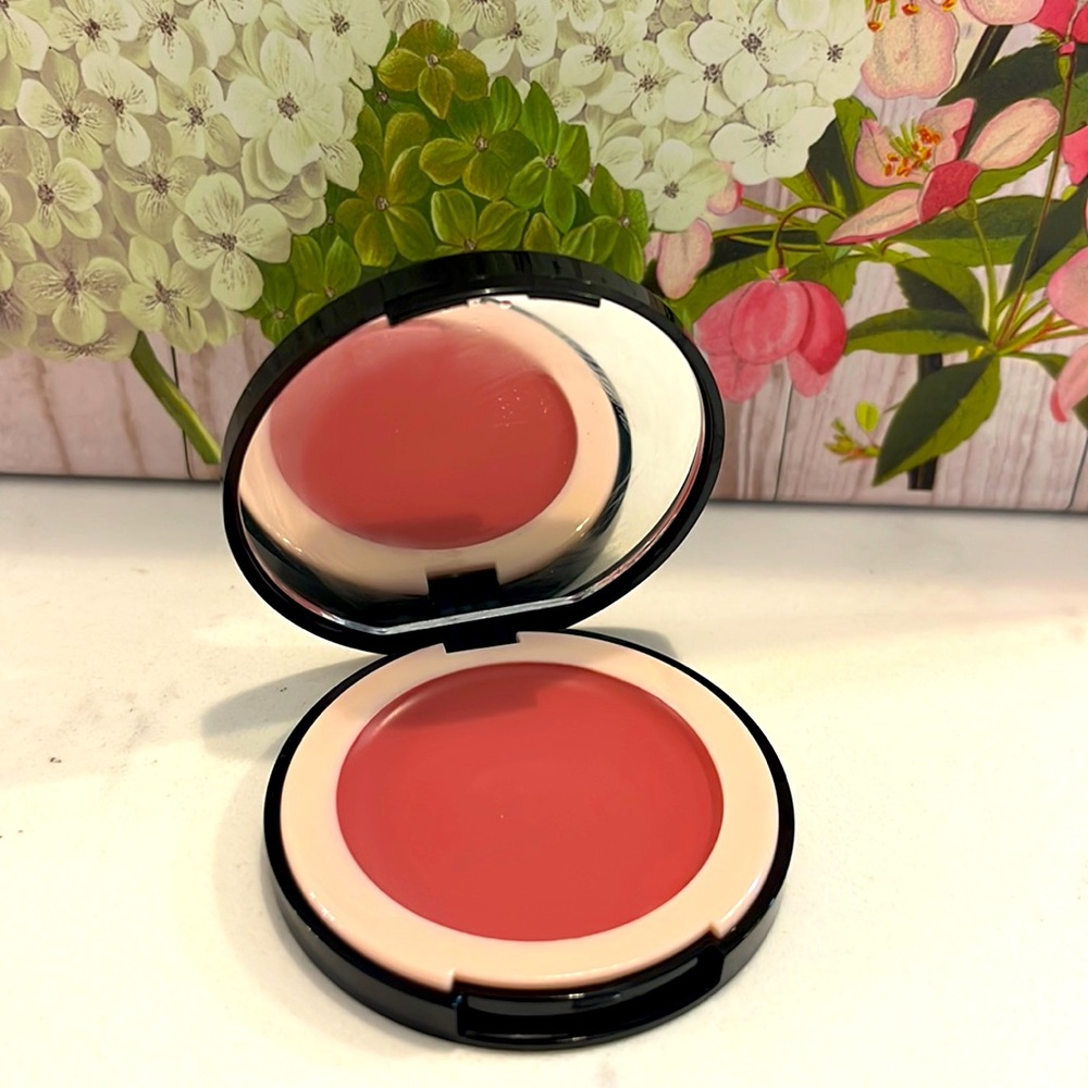 Doll 10 HydraGel Cream Balm Rouge Fard .14 oz